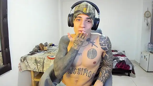 Balo_lovers live sex cam