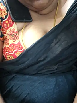 TAMIL_ELAKKIYA's cam snapshot