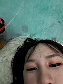 -Quinn-'s cam snapshot