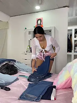 Marianahb-e's cam snapshot