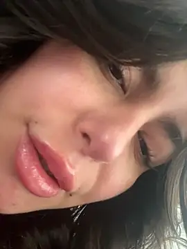 sukhakunis1 live sex cam