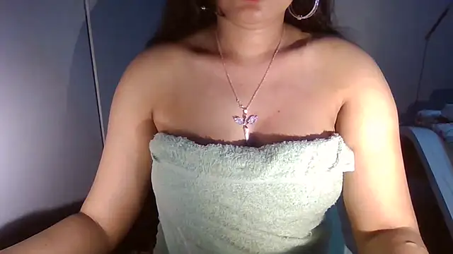 Yashika_Loves's cam snapshot