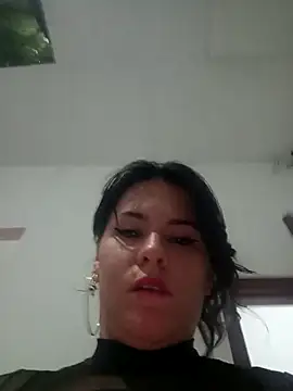 paris_laurens's cam snapshot