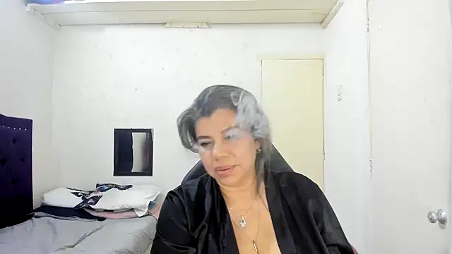 vikyadams live sex cam