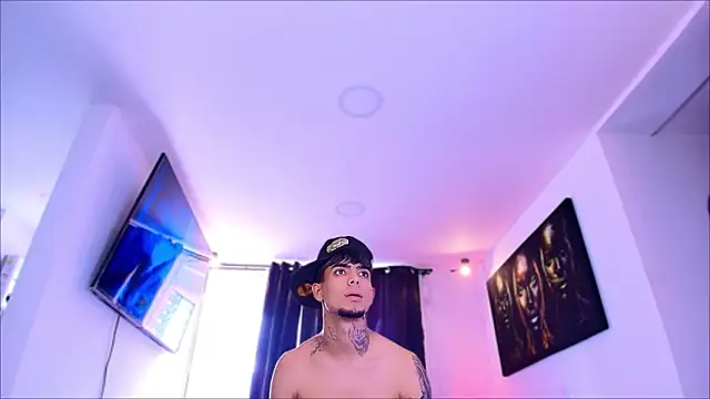 miguel_aguirre_'s cam snapshot