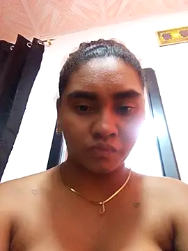 Lucy-Ferr live sex cam