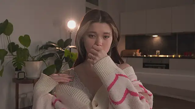 EleniRoeber's cam snapshot