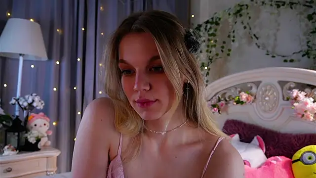 EdlinAlliston's cam snapshot