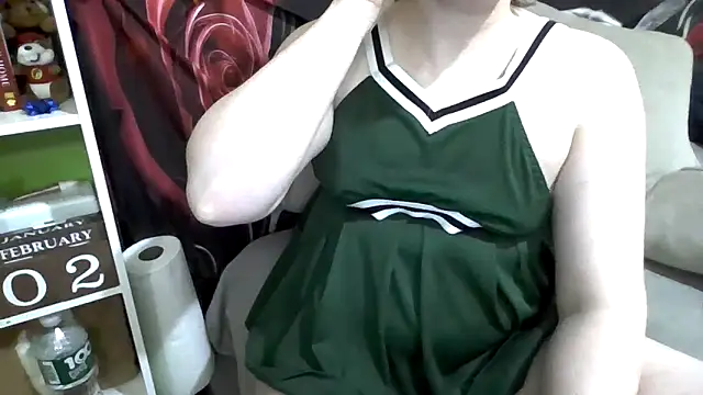 AverageRose's cam snapshot