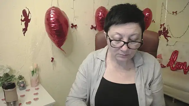 EmilyL0ve's cam snapshot