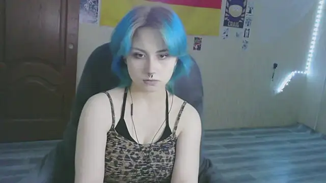 LeisaHopperstad's cam snapshot