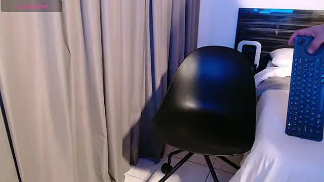 FaustoCock live sex cam