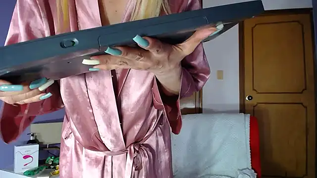 sophia_ny live sex cam