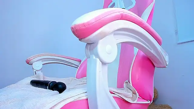 Ariana_f's cam snapshot