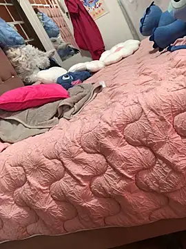 Rachellcooperrr's cam snapshot