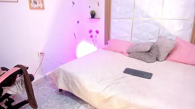 Dulce_Ferrer18 live sex cam