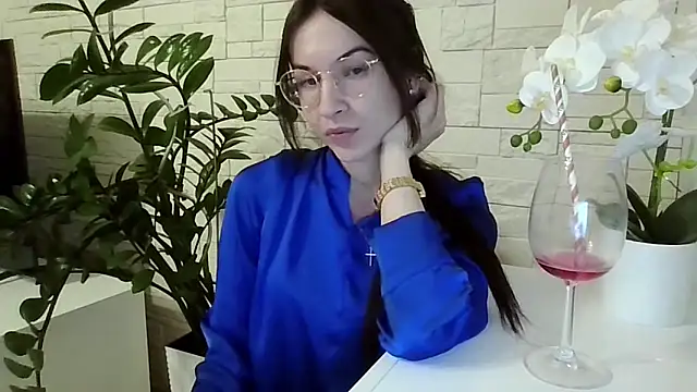 JuliaLovely's cam snapshot