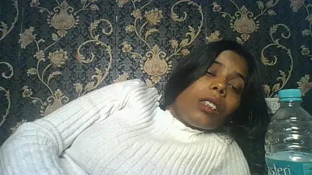 eleven_hotti's cam snapshot