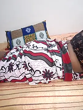 Tamil-hotwife's cam snapshot