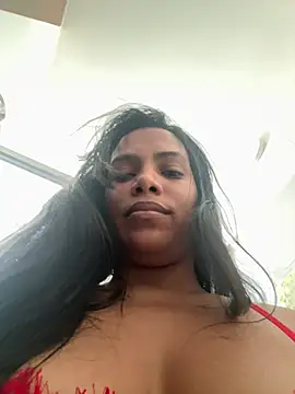 ArielleMillerr-'s cam snapshot