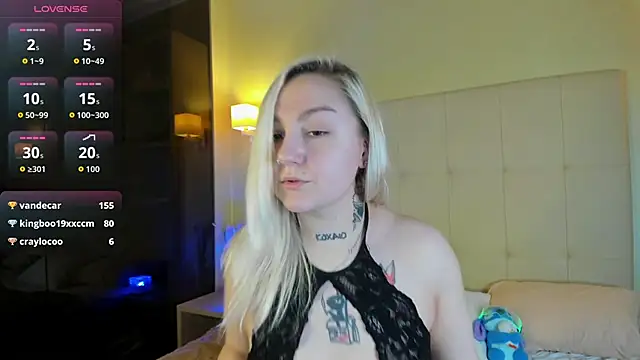 Debbie_Taylor's cam snapshot