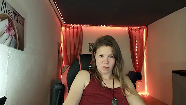 CallMeMaria's cam snapshot