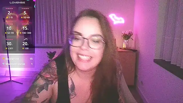 Miss_Lucifer6's cam snapshot