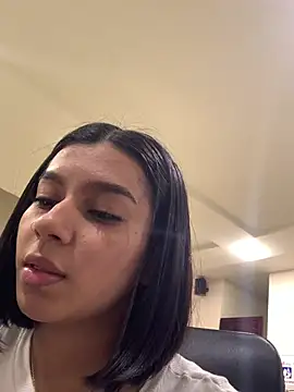 AlyssaRay's cam snapshot