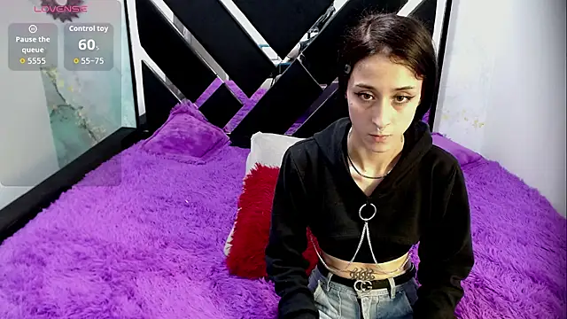 Revelgirl19's cam snapshot