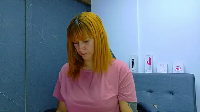 Britney_taylor_'s cam snapshot