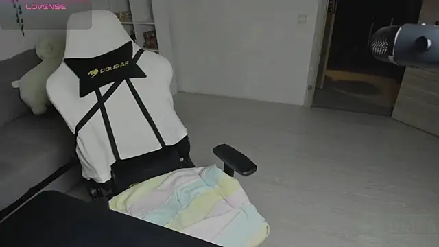 SpecterGirl's cam snapshot