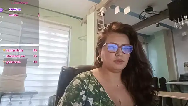 Vesper_Vixen live sex cam