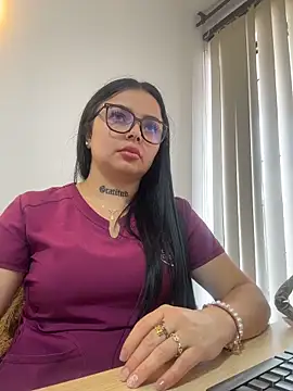 Mia__Bloom's cam snapshot