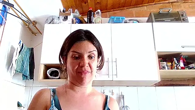 princessbella93's cam snapshot