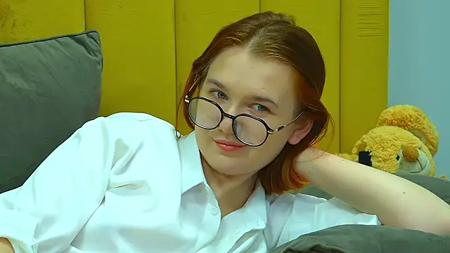 LessySmith's cam snapshot