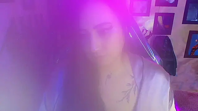 cherryy_bombshelll's cam snapshot