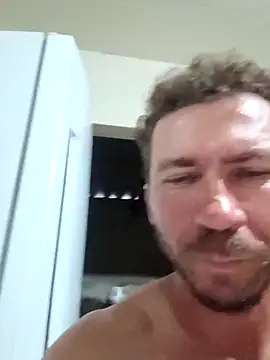 RobertoLuiz84 live sex cam