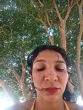 chikivivi-'s cam snapshot