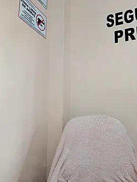 Hannah-colx's cam snapshot