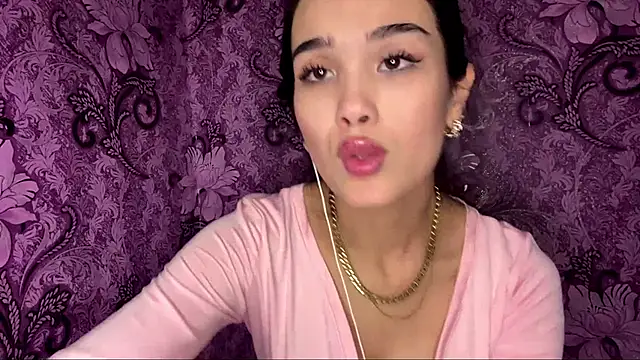 AylinBlush's cam snapshot