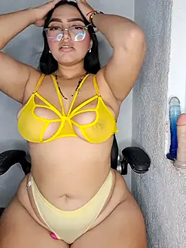 Mia_em's cam snapshot