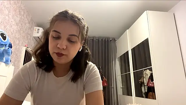 Lunavirexiall's cam snapshot