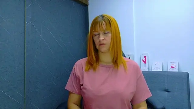 Britney_taylor_'s cam snapshot