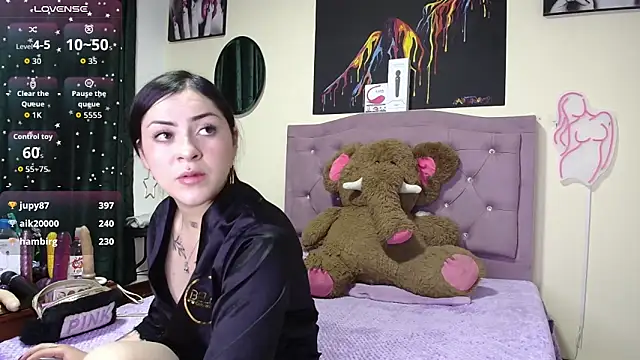 Emmie_Hot's cam snapshot