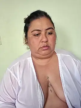 curvy_diva_'s cam snapshot