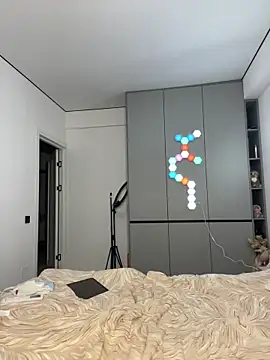 CurlyLara's cam snapshot