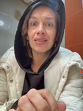 MAGDALAKOVANOVA's cam snapshot