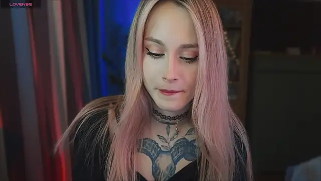 aviva_faith's cam snapshot