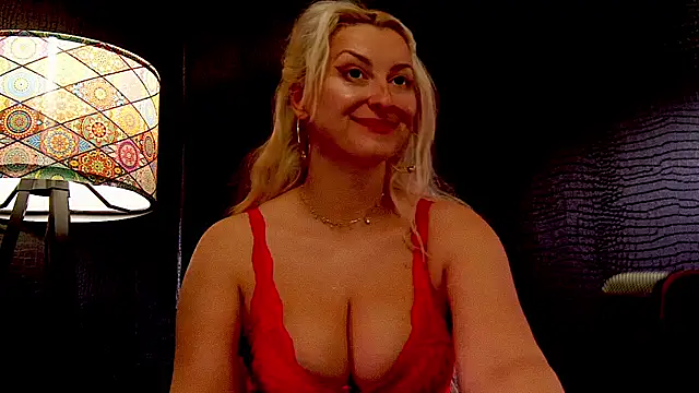 LeticiaReys's cam snapshot