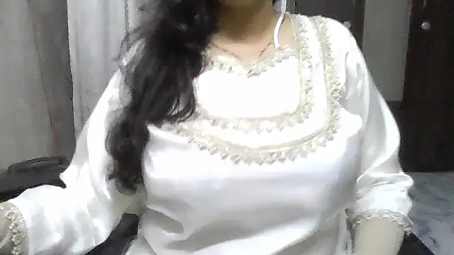 sexy_indianboobs's cam snapshot